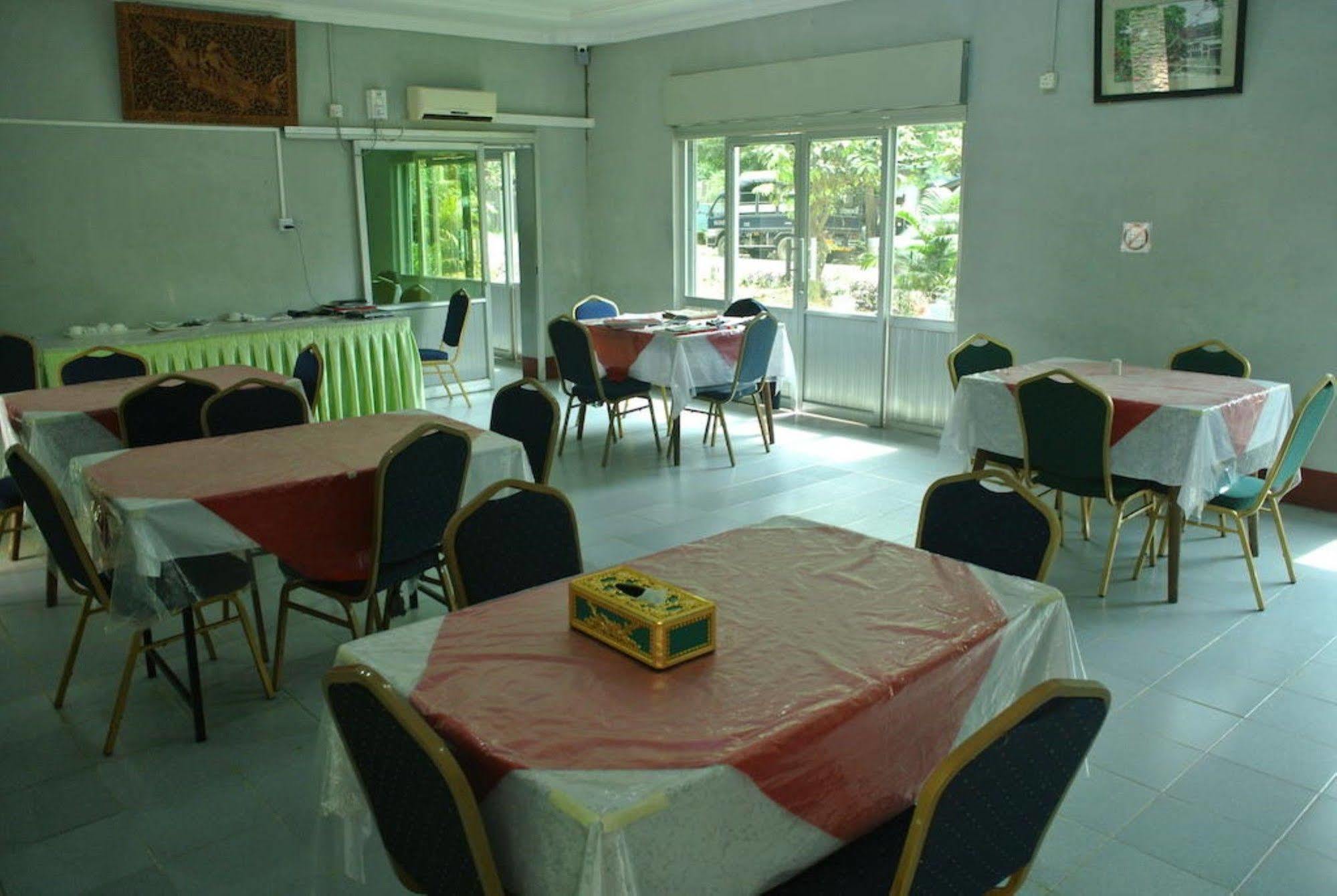 Gyogon Yaewaddy Motel מראה חיצוני תמונה