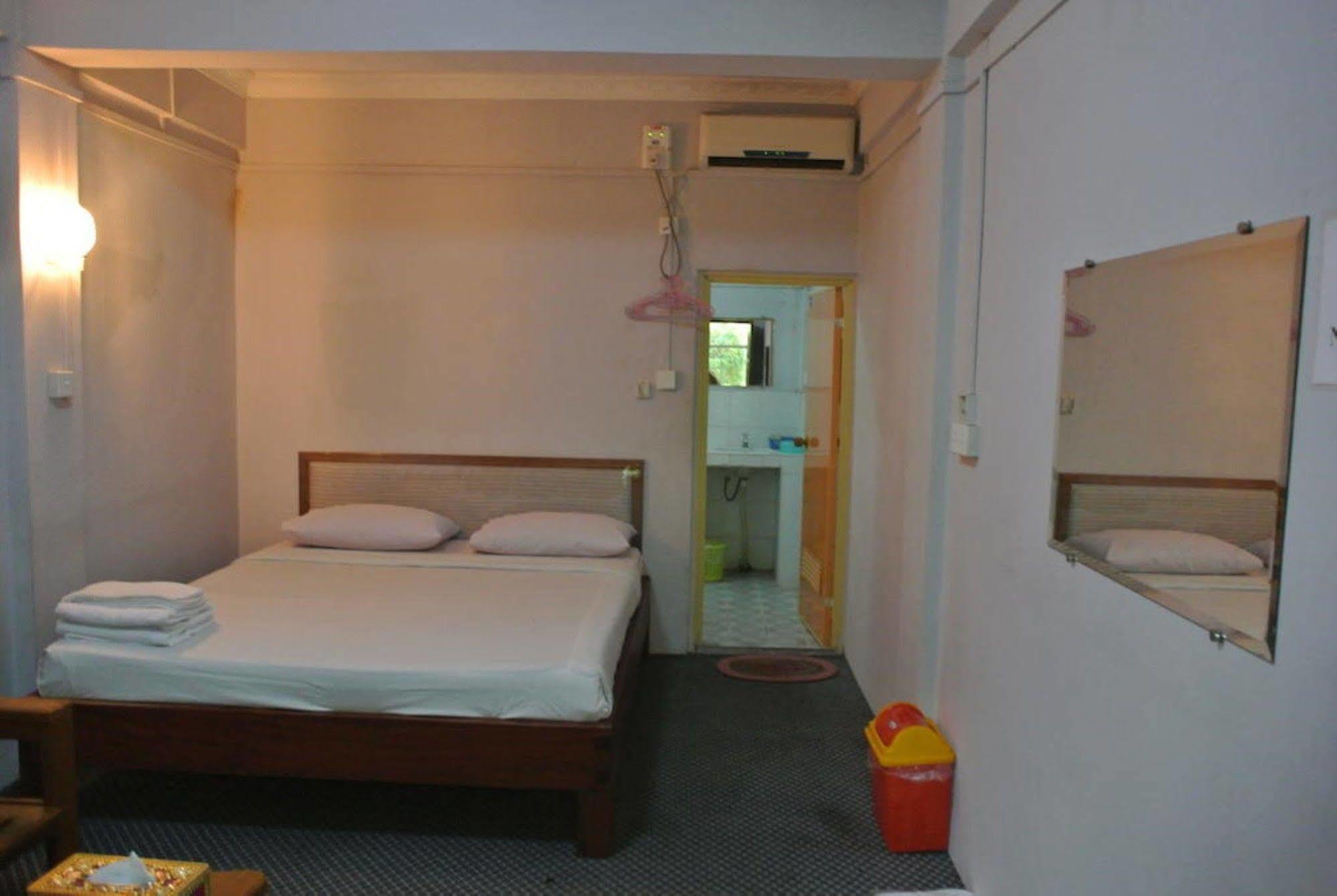 Gyogon Yaewaddy Motel מראה חיצוני תמונה