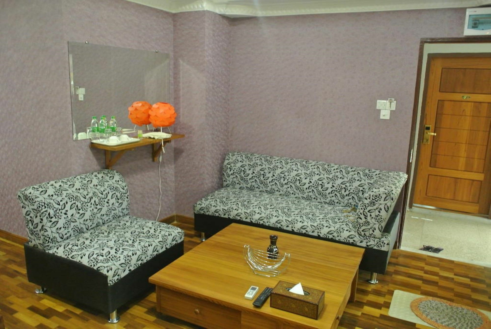 Gyogon Yaewaddy Motel מראה חיצוני תמונה